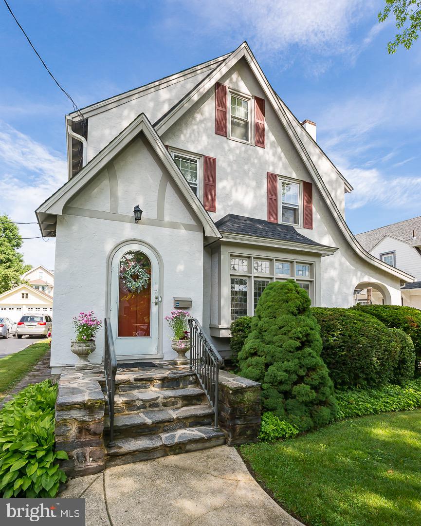 6 Colfax Road Havertown, PA 19083 - Photo 1 of 54 This is it...welcome home!