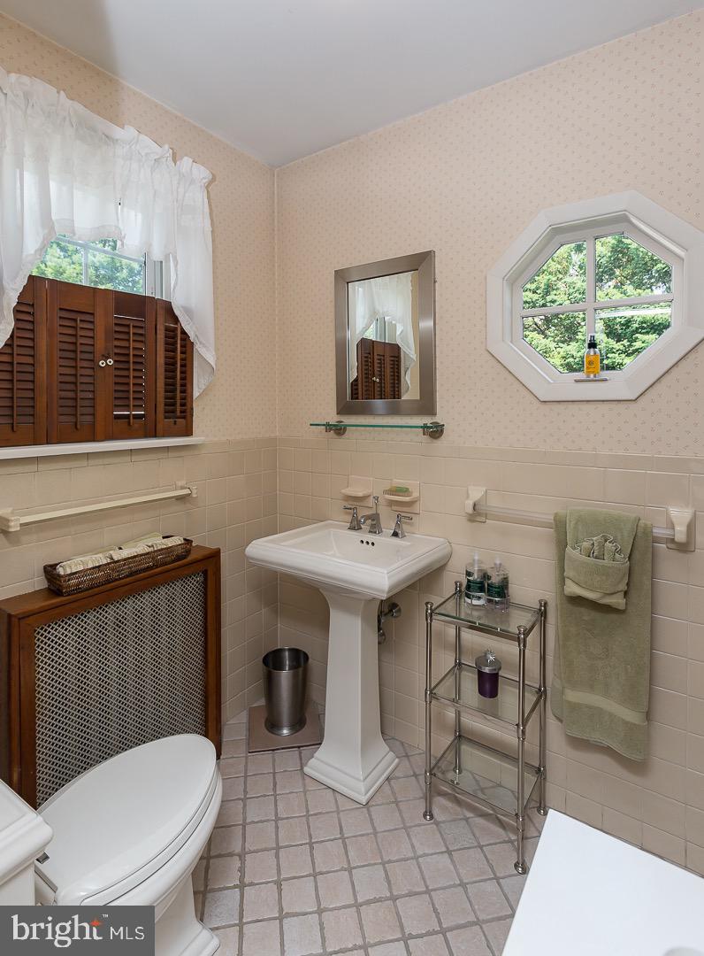 6 Colfax Road Havertown, PA 19083 - Photo 20 of 54