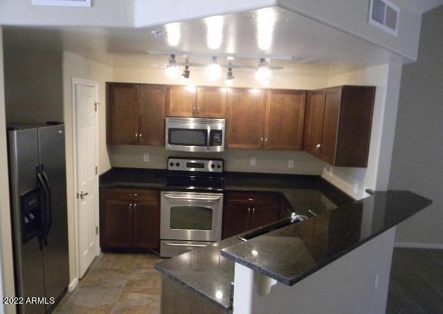 1920 East Bell Road, Unit 1008 Phoenix, AZ 85022 - Photo 8 of 11 IMG_5030