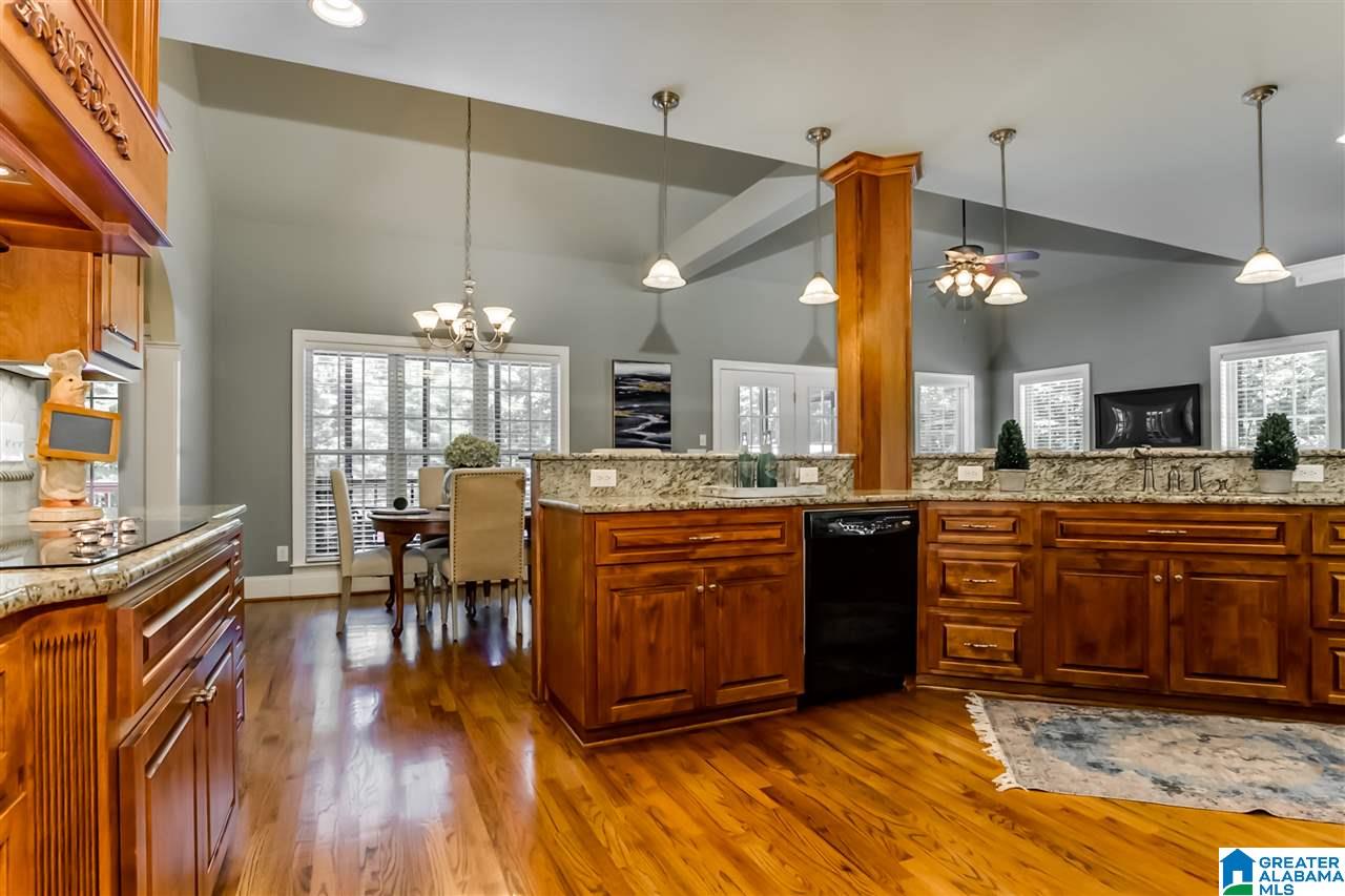 202 Chestnut Circle Alabaster, AL 35007 - Photo 10 of 33