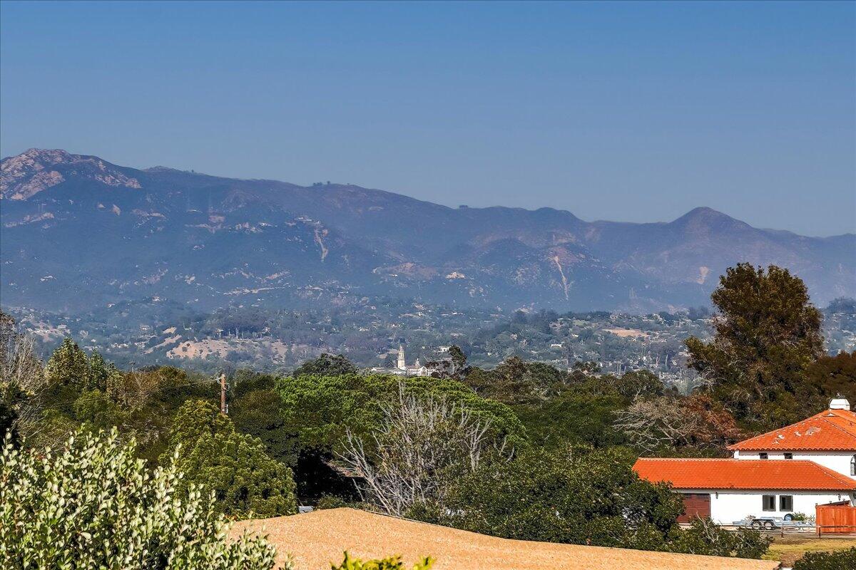 Mountain view with Riviera