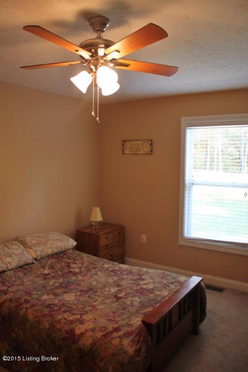 4109 Wooldridge Ferry Road Elizabethtown, KY 42701 - Photo 19 of 36 IMG_7627