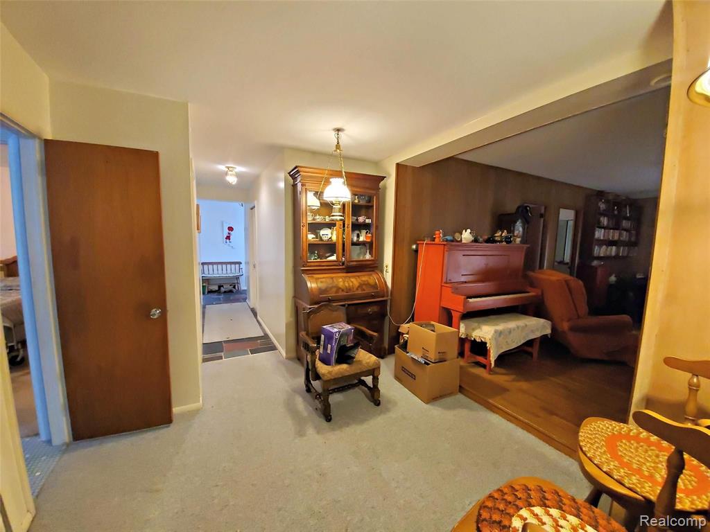 6356 Fenton Road Flint, MI 48507 - Photo 21 of 34