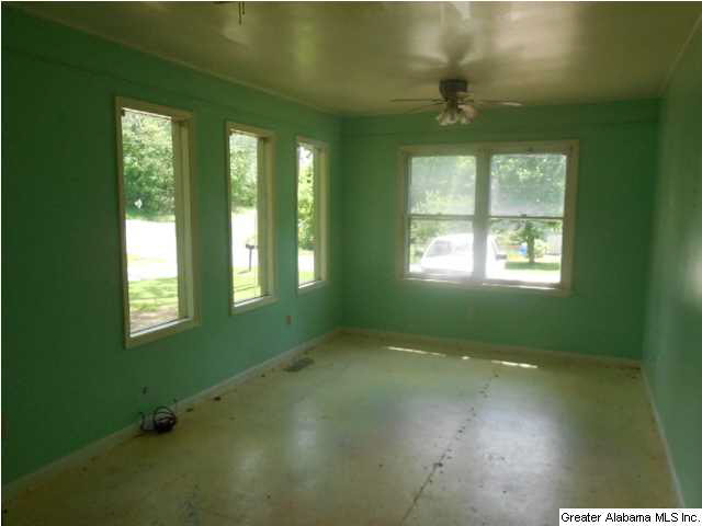 504 Tupelo Road Birmingham, AL 35215 - Photo 10 of 17