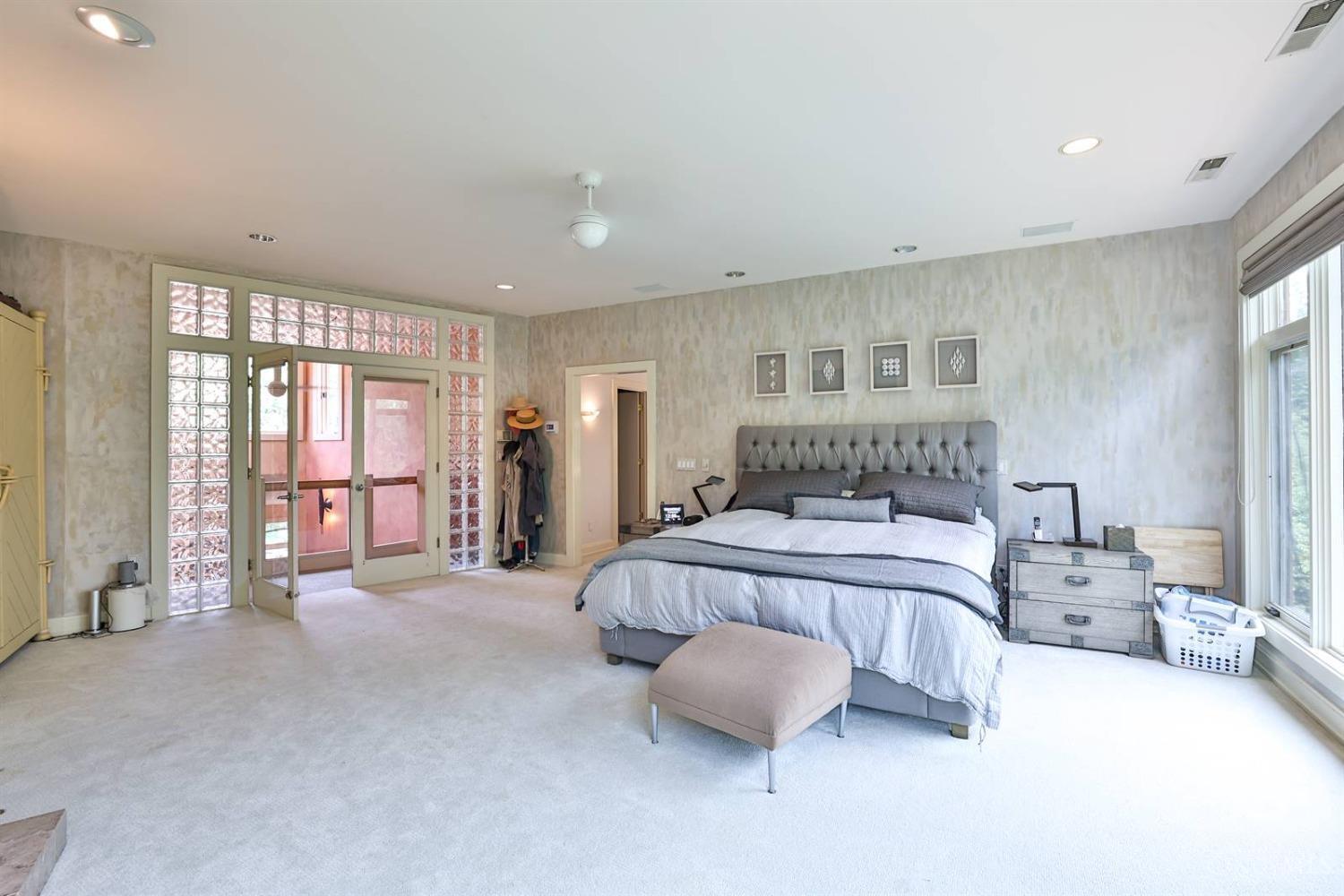 7100 Knoll Road Amberley, OH 45237 - Photo 17 of 50 Gallery Image 17