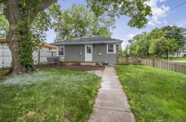 $2,875 | 629 East 67th Street, Richfield, MN 55423