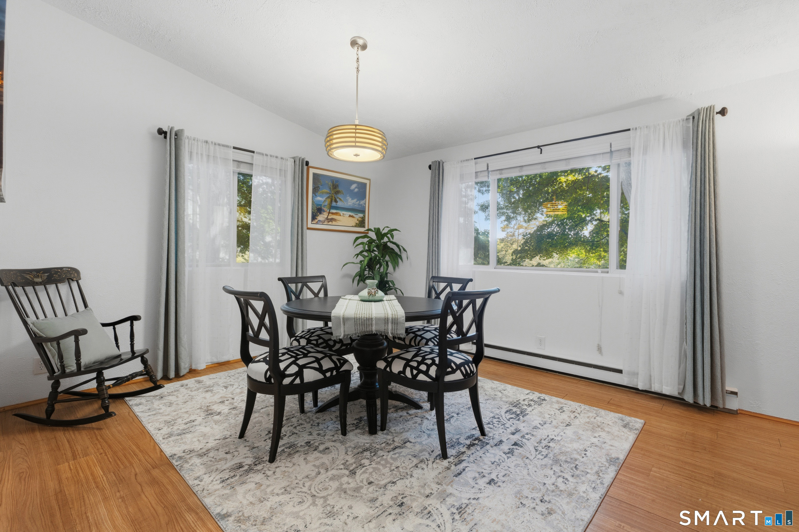 4 Beach Road Danbury, CT 06811 - Photo 10 of 39