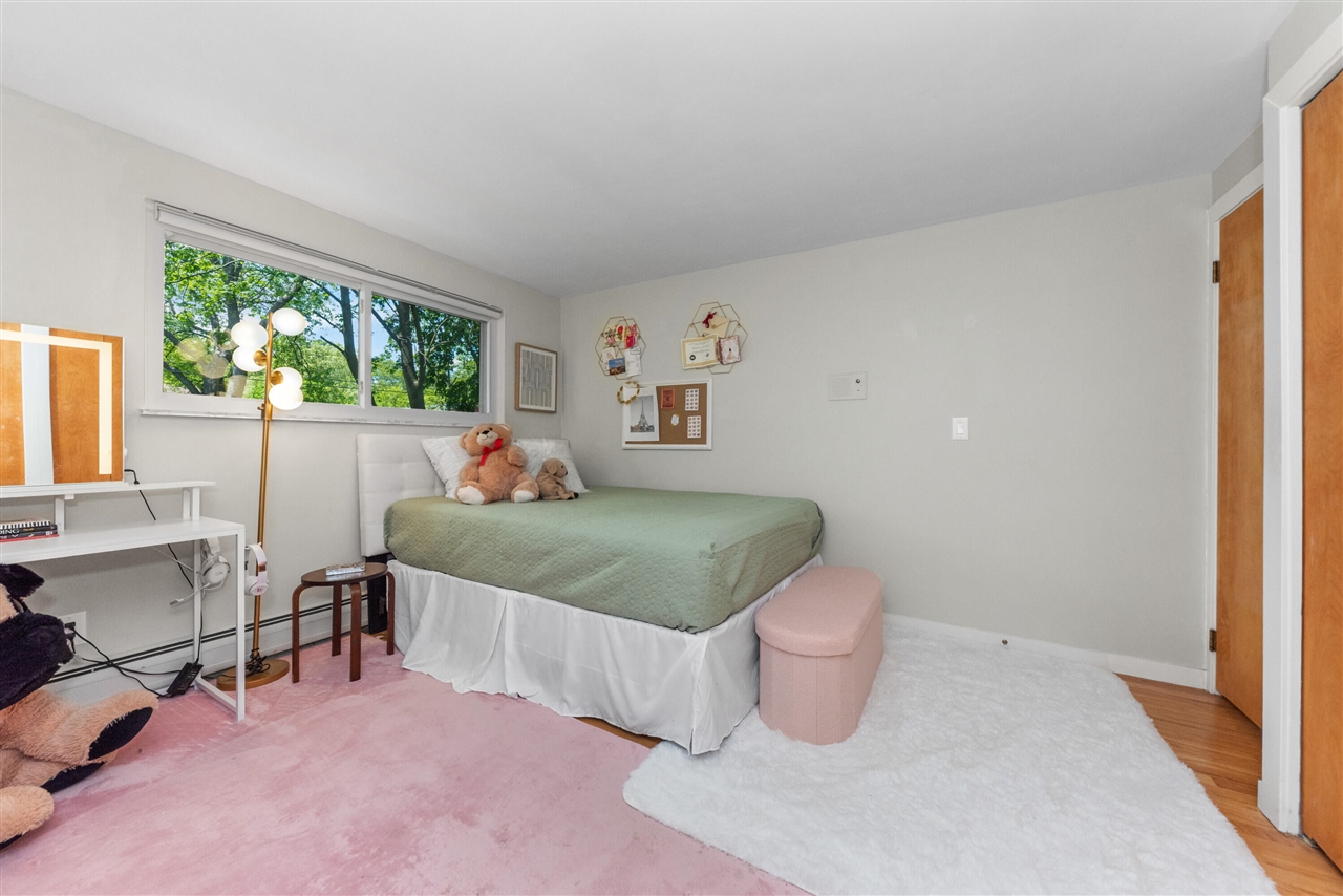 2740 Manchester Road Ann Arbor, MI 48104 - Photo 8 of 55