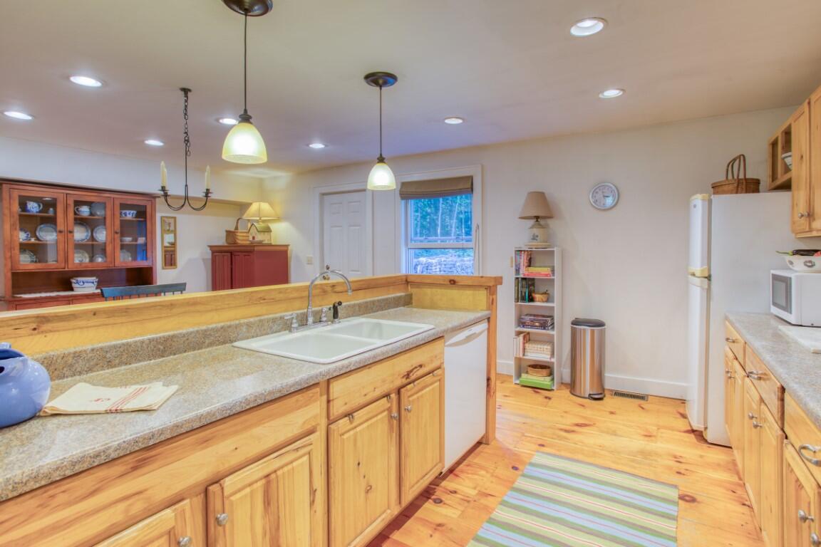 148 Dodge Road Edgecomb, ME 04556 - Photo 8 of 42 148DodgeRd-5284