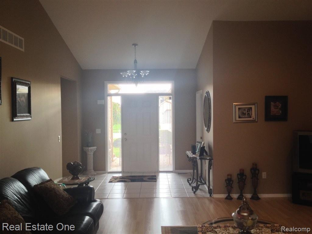 5683 Bedell Road Sterling Heights, MI 48310 - Photo 2 of 6 ENTRANCE.JPG