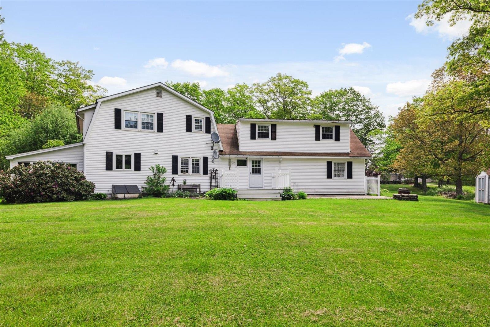 240 Middle Winchendon Road Rindge, NH 03461 - Photo 4 of 40