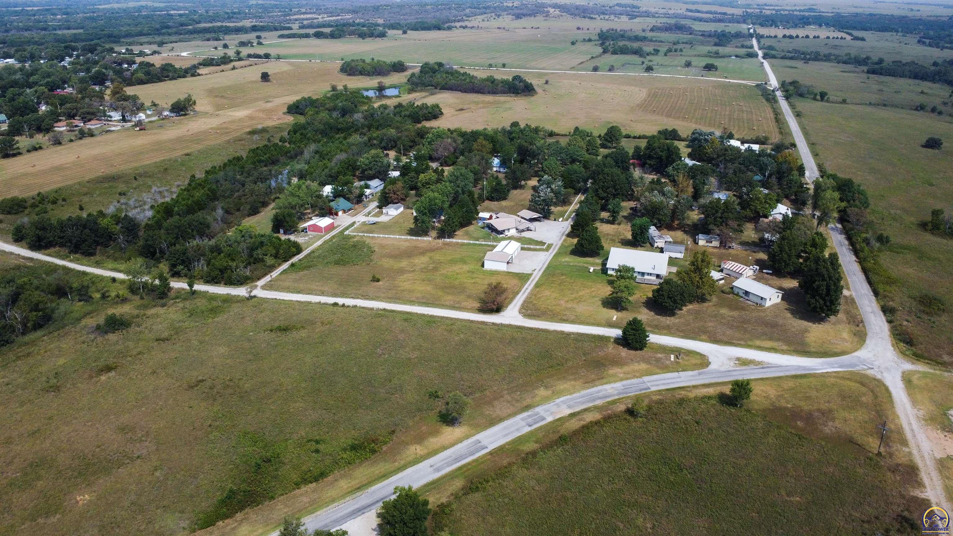 475 Aa 80 Road Fall River, KS 67047 - Photo 8 of 65 Gallery Image 8