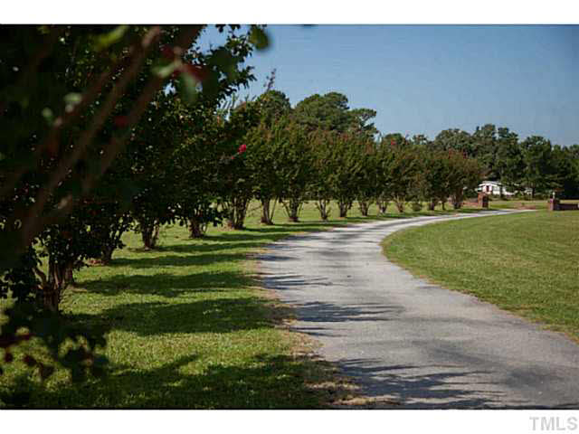 293 Jordan Narron Road Selma, NC 27576 - Photo 4 of 25 Gallery Image 4