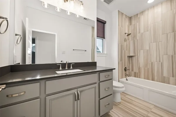 $3,250 | 7218 Grassland Vista Lane, Katy, TX 77493