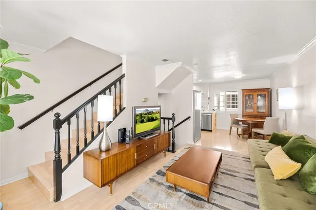 $599,999 | 1534 Marcelina Avenue, Unit B, Torrance, CA 90501