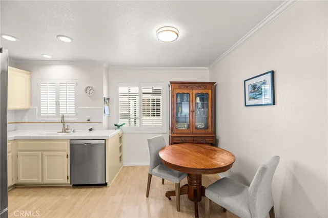 $599,999 | 1534 Marcelina Avenue, Unit B, Torrance, CA 90501