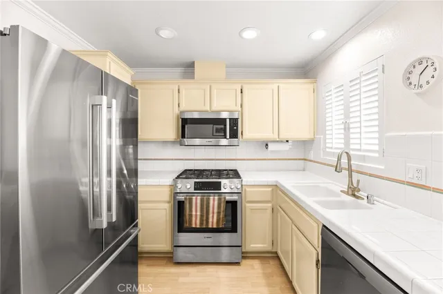 $599,999 | 1534 Marcelina Avenue, Unit B, Torrance, CA 90501