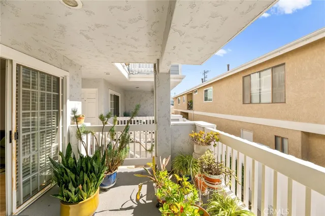$599,999 | 1534 Marcelina Avenue, Unit B, Torrance, CA 90501