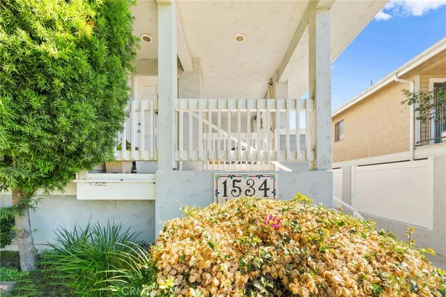 $599,999 | 1534 Marcelina Avenue, Unit B, Torrance, CA 90501