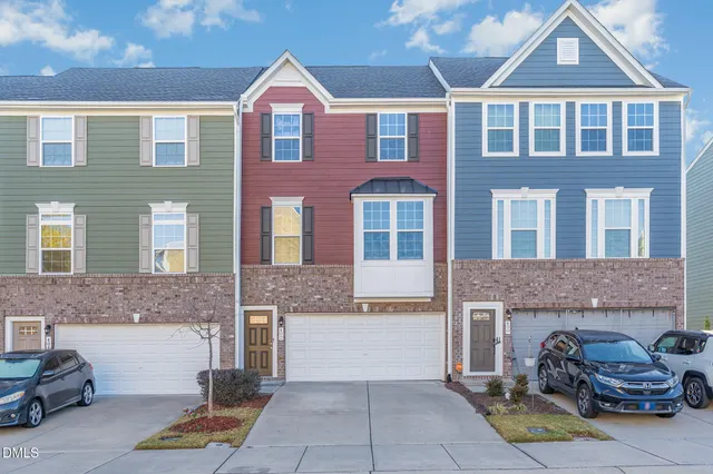 $405,000 | 402 Brier Summit Place, Durham, NC 27703