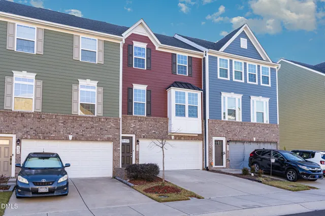 $405,000 | 402 Brier Summit Place, Durham, NC 27703