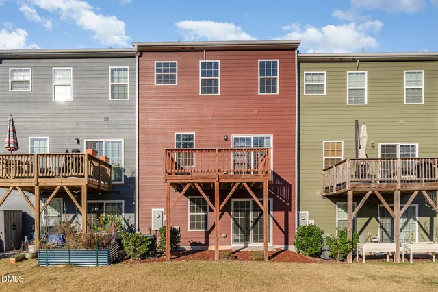 $405,000 | 402 Brier Summit Place, Durham, NC 27703