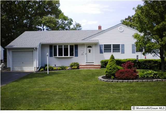 420 Bella Vista Road Brick, NJ 08724 - Photo 1 of 3 Primary Photo
