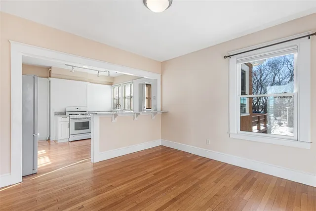 $2,995 | 118 Ocean Avenue, Cranston, RI 02905