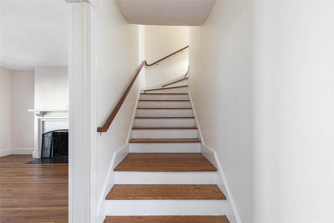 118 Ocean Avenue Cranston, RI 02905 - Photo 23 of 50