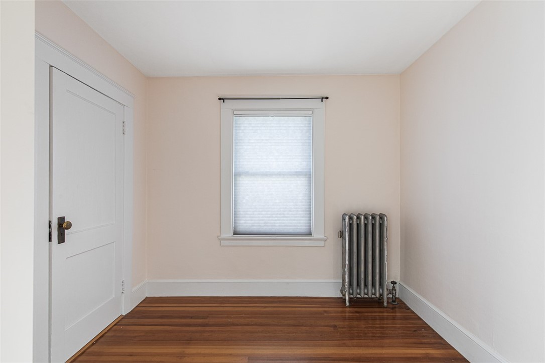 118 Ocean Avenue Cranston, RI 02905 - Photo 31 of 50