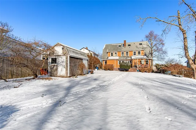 $2,995 | 118 Ocean Avenue, Cranston, RI 02905