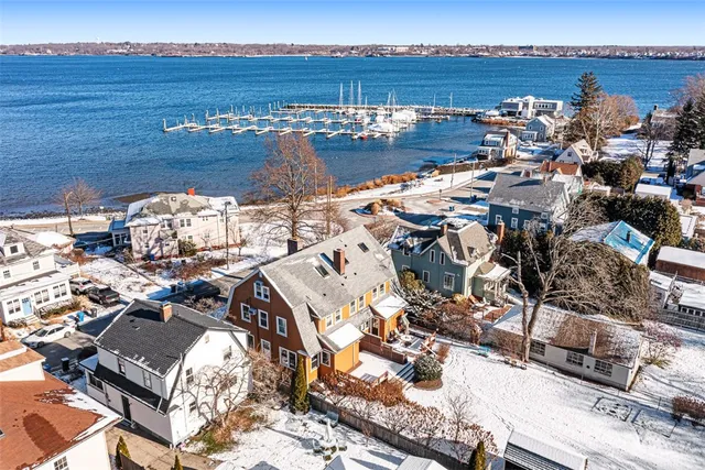 $2,995 | 118 Ocean Avenue, Cranston, RI 02905