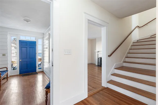 $2,995 | 118 Ocean Avenue, Cranston, RI 02905