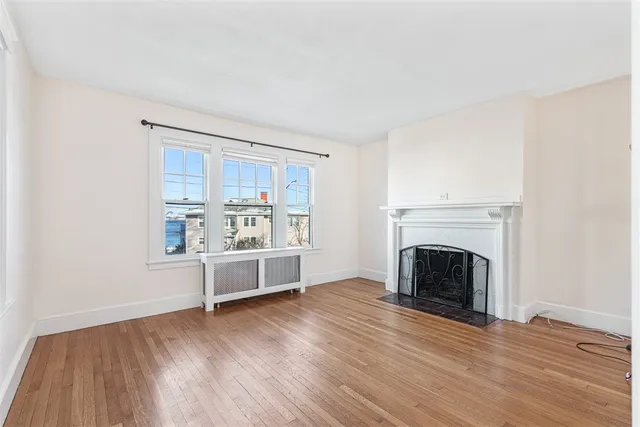 $2,995 | 118 Ocean Avenue, Cranston, RI 02905