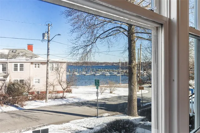 $2,995 | 118 Ocean Avenue, Cranston, RI 02905