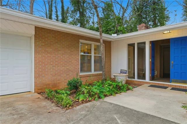 $475,000 | 101 Briar Creek Lane, Anderson, SC 29621