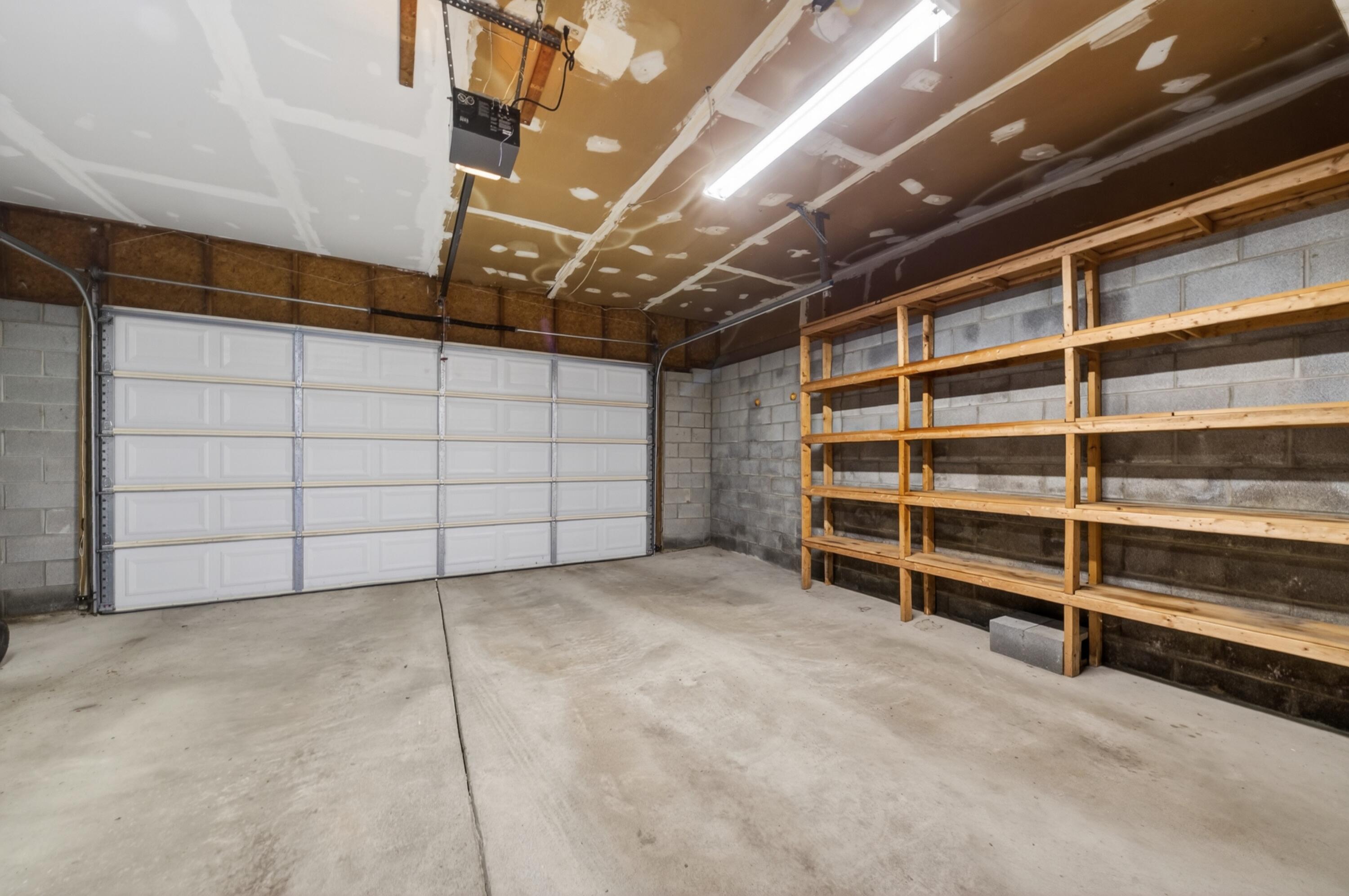 10311 Warner Road Milan, MI 48160 - Photo 45 of 84 Garage