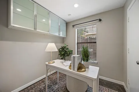 $379,000 | 5801 Ross Avenue, Unit B, Dallas, TX 75206