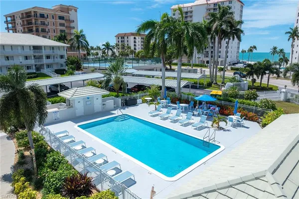 $8,000 | 10686 Gulf Shore Drive, Unit A104, Naples, FL 34108