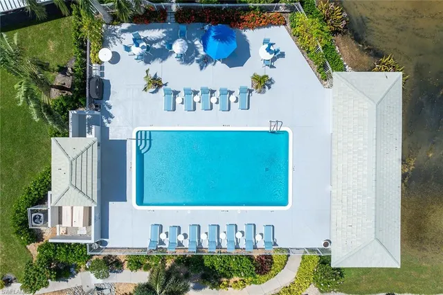 $5,500 | 10686 Gulf Shore Drive, Unit A104, Naples, FL 34108