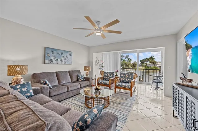 a view of a livingroom with furniture