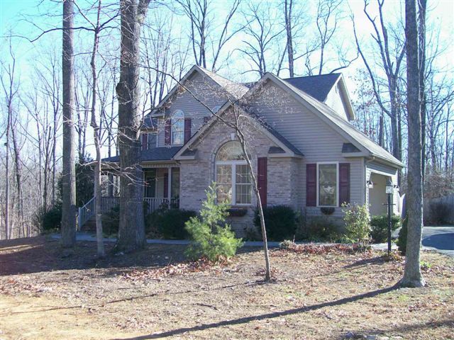 193 Chesney Place Blue Ridge, VA 24064 - Photo 1 of 10 front