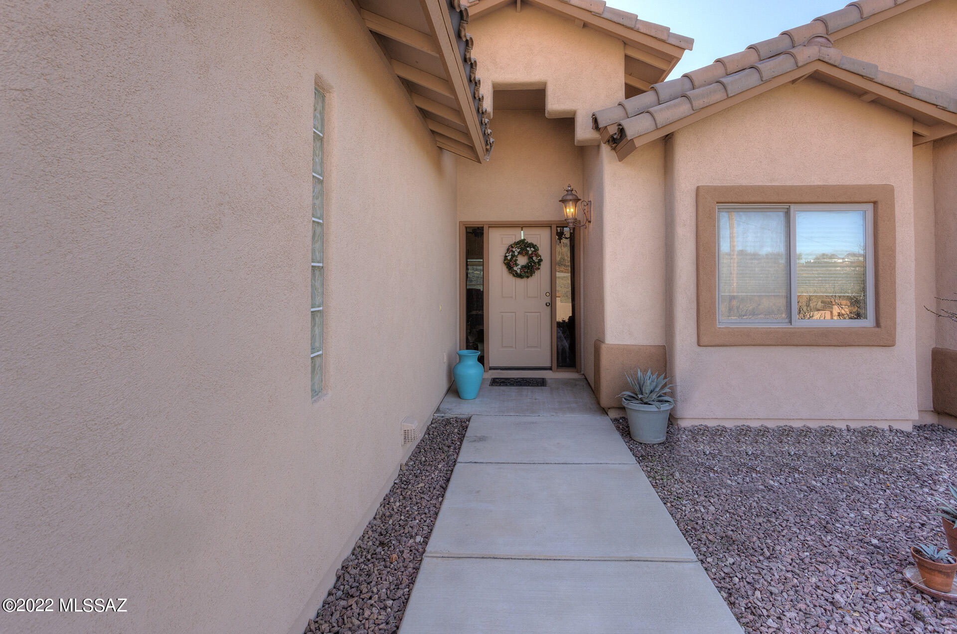 332 Circulo Cerro Rio Rico, AZ 85648 - Photo 2 of 37