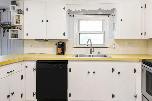 $380,000 | 1104 Pequawket Trail, Standish, ME 04085