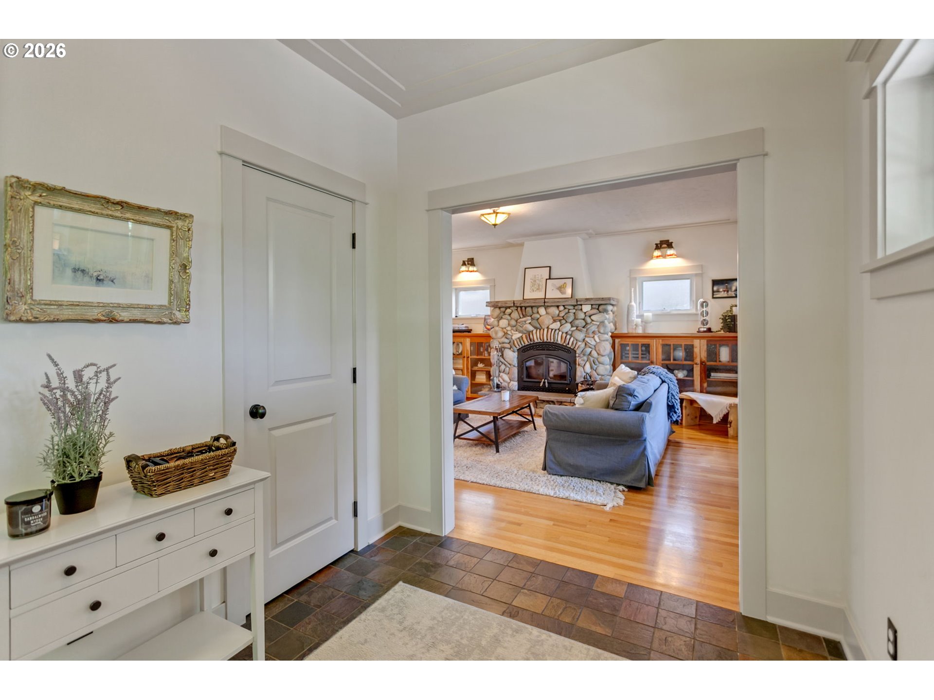 2939 Southwest Custer Street Portland, OR 97219 - Photo 6 of 48