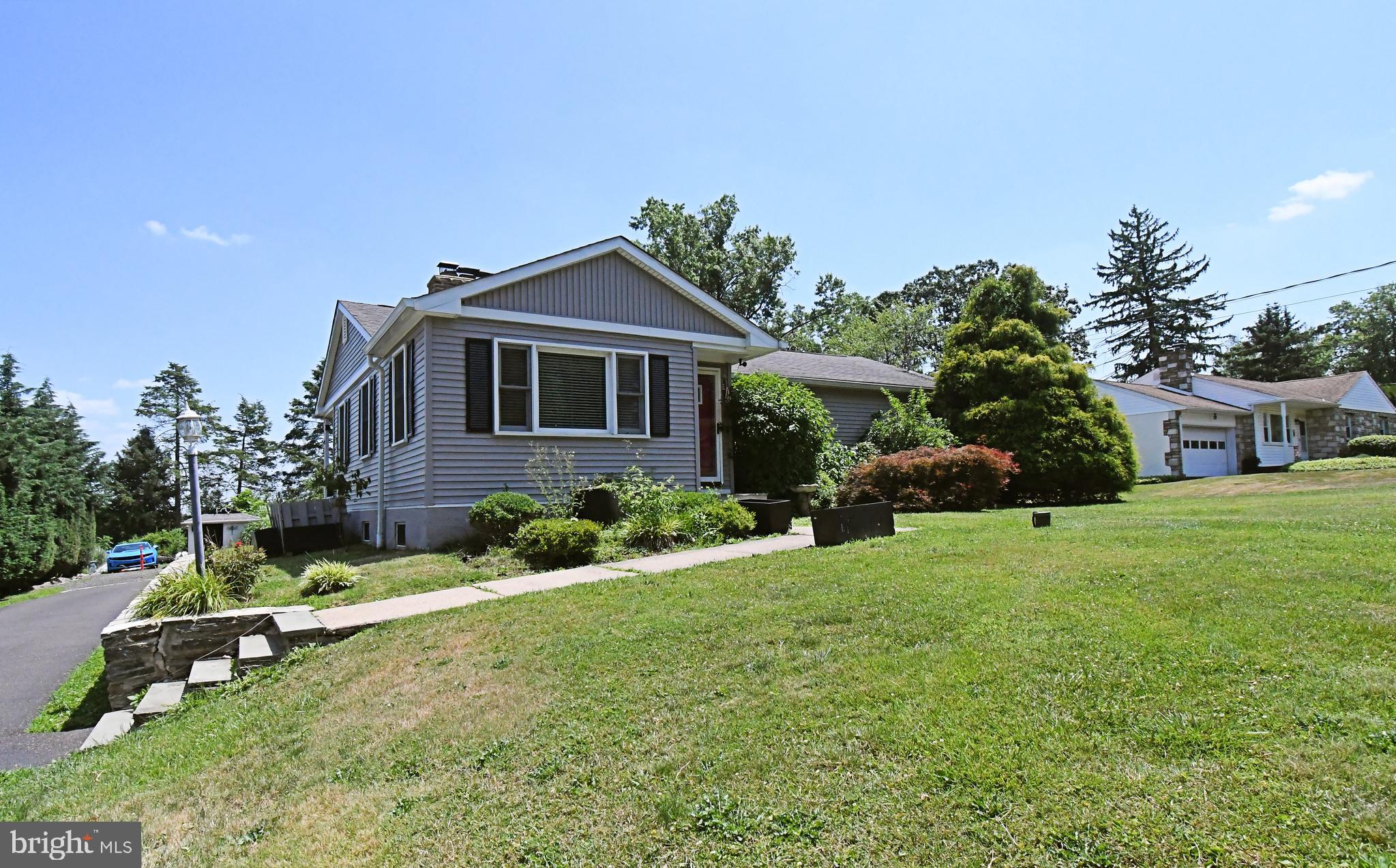 551 Walter Road Warminster, PA 18974 - Photo 2 of 45