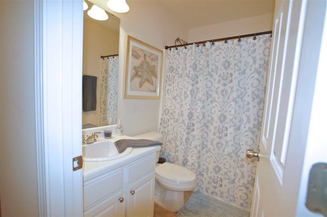 7140 Racine Way Raleigh, NC 27615 - Photo 25 of 29 Full Bathroom