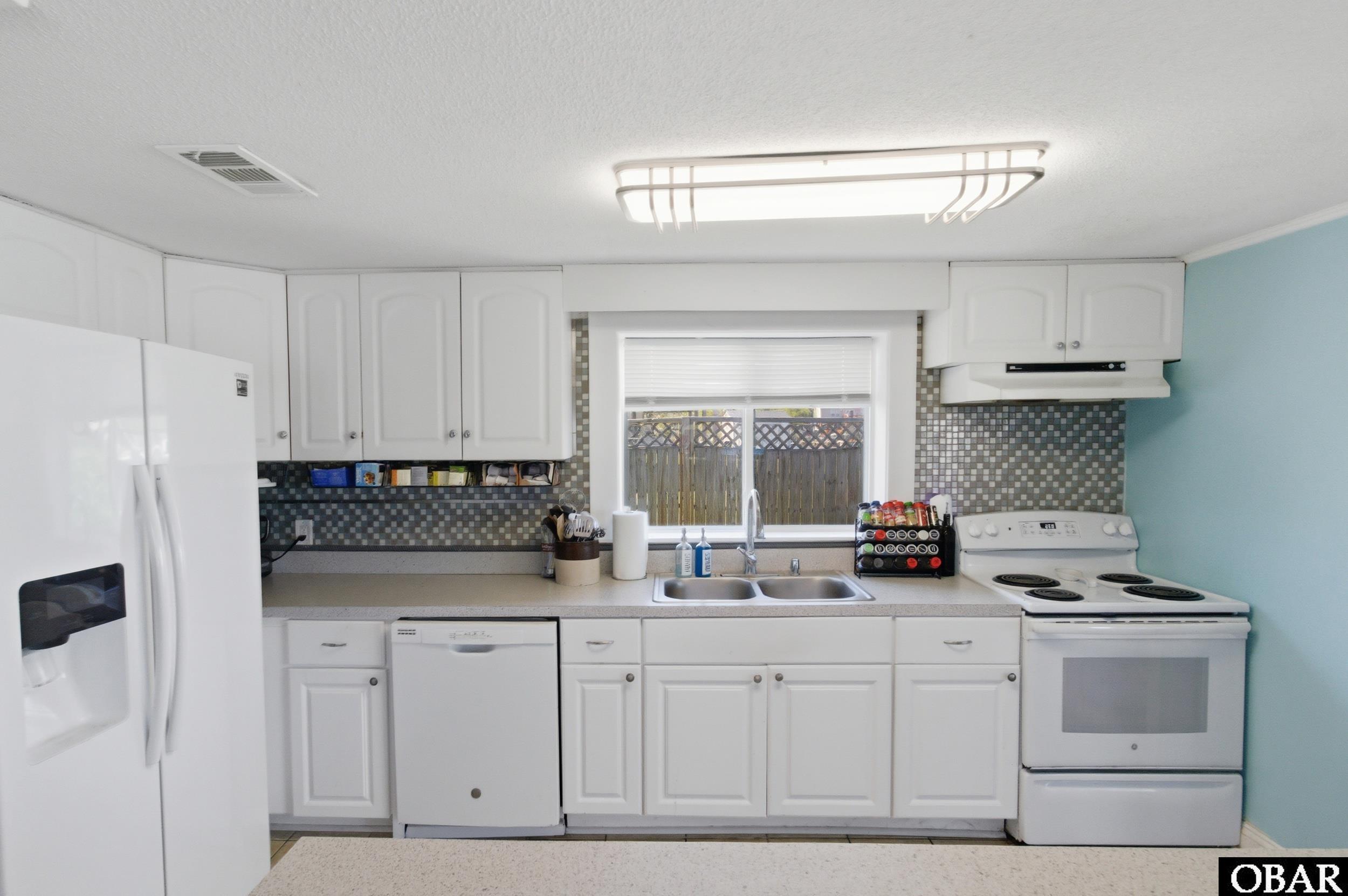 108 Pleasant Point Grandy, NC 27939 - Photo 4 of 29