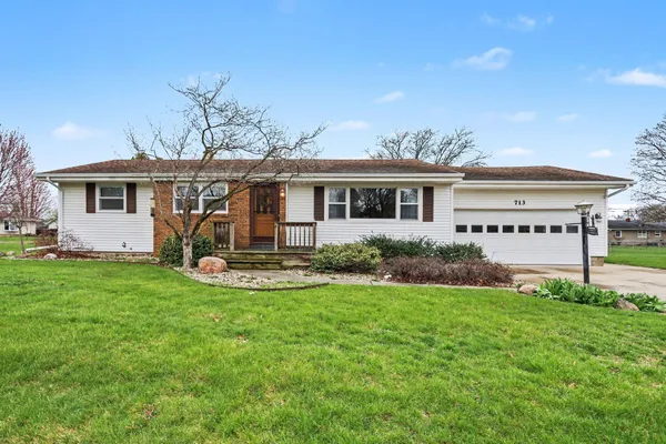 $270,000 | 713 Wilshire Drive, Sturgis, MI 49091