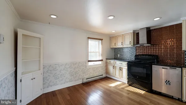 $425,000 | 165 West Street, Souderton, PA 18964